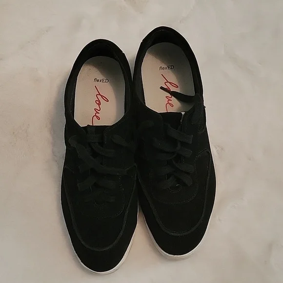 Ellen Degeneres Shoes Black Suede Flexed Ellen Degeneres